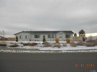411 Terrace Ln, Yerington, NV 89447