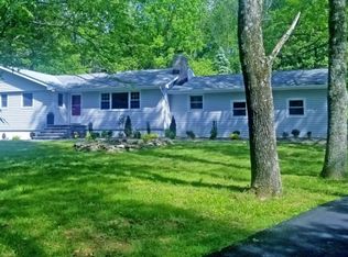 19 W Springtown Rd, Long Valley, NJ 07853