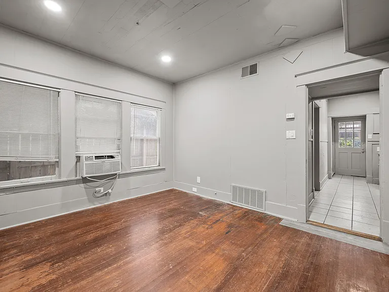 3707 Graustark St #1 — Photo 7