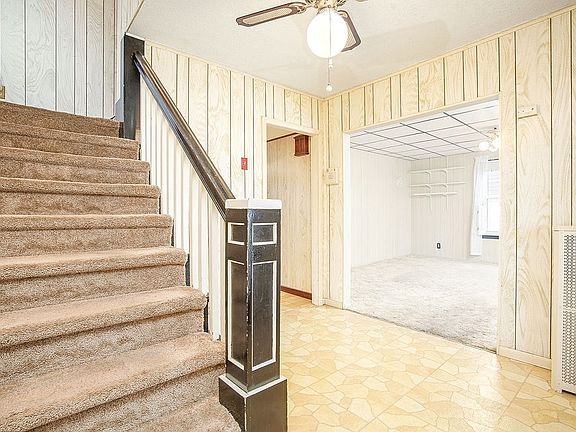 3rd image of 64 Ridgewood Ave
