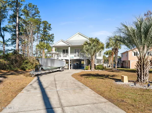 1404 W Yacht Drive, Oak Island, NC 28465