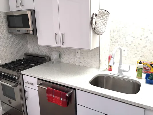 Rented by GPA Realty | media 3