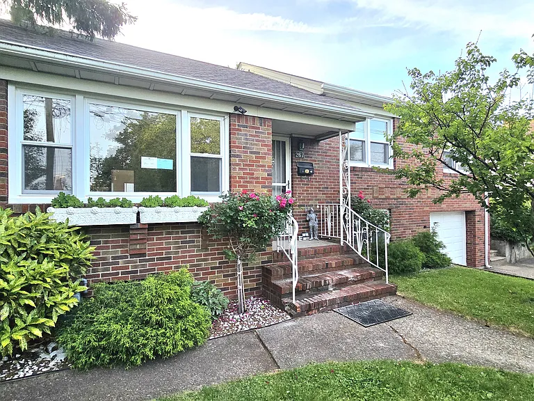 267 Westminster Pl — Photo 11