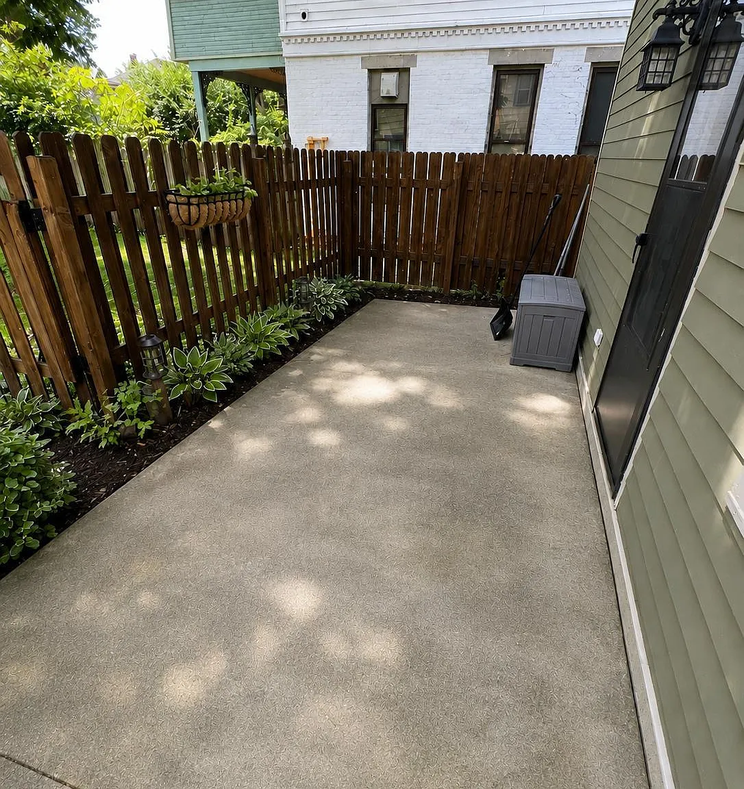 2 bed, 1.0 bath, 1125 sqft, $1,600 — Photo 4