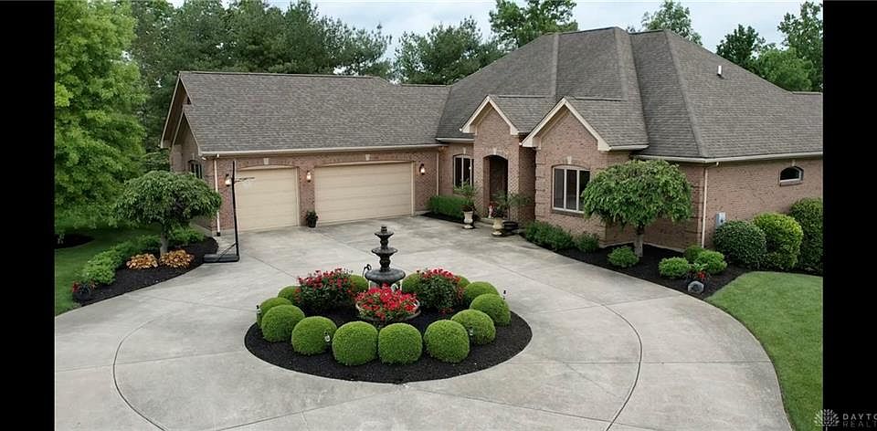 1st image of 7740 Twin Oaks Dr