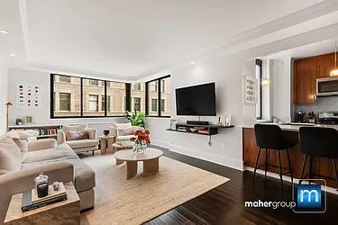 280 Park Avenue South #7M image 1 of 14