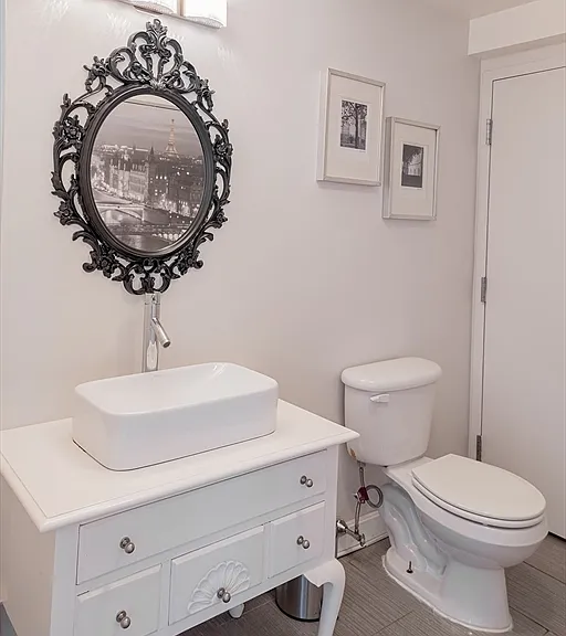 156-160 Chelsea St #104 — Photo 17