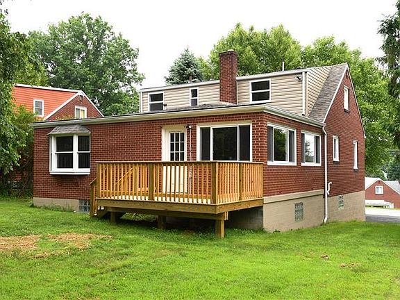 2nd image of 3232 Elderwood Dr