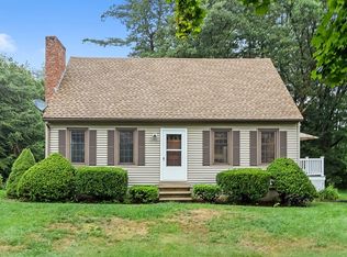 13 Woodland Dr, Townsend, MA 01469