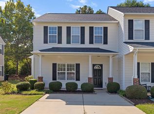 204 Cline Falls Dr, Holly Springs, NC 27540