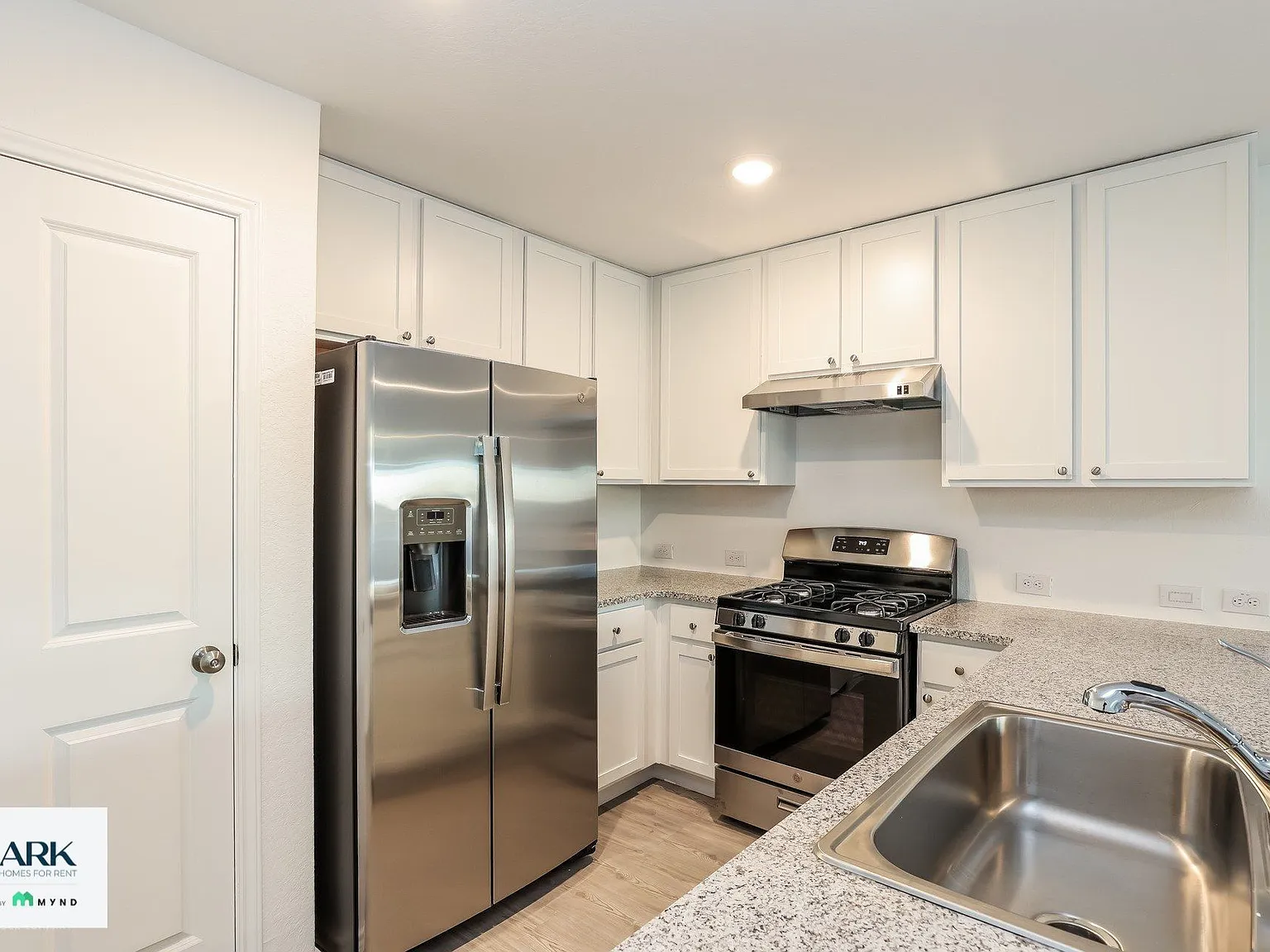 4 bed, 2.0 bath, 1627 sqft, $1,675 — Photo 2