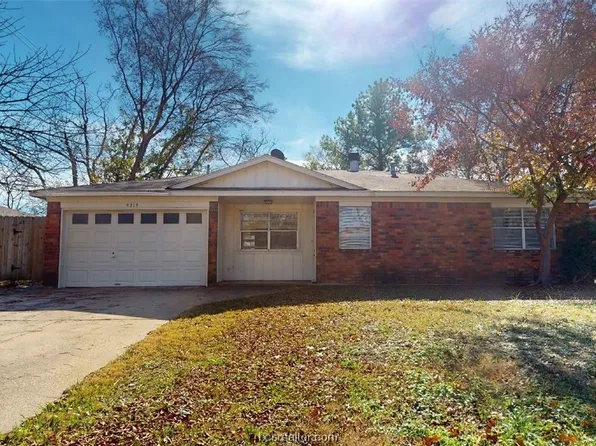 4314 Meadowbrook Dr, Bryan, TX 77802