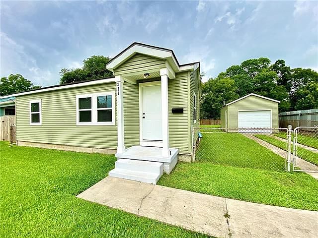 1st image of 311 Huntlee Dr