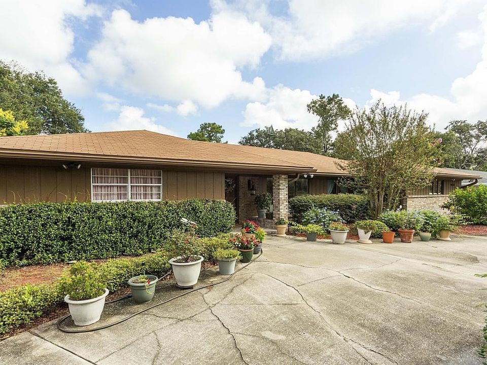 1st image of 4059 San Bernado Dr