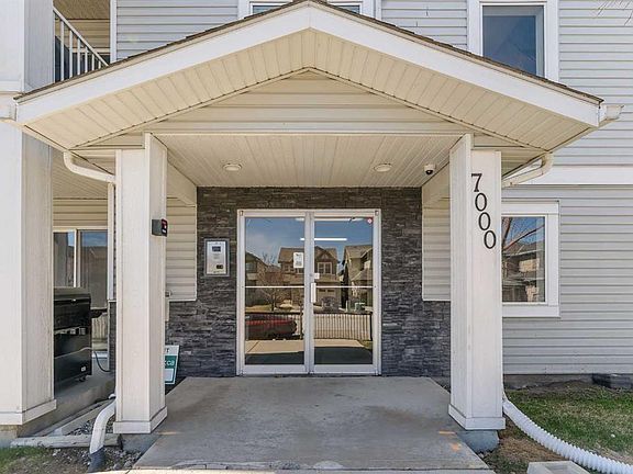 3rd image of 7106 W Valleyview Park SE #106