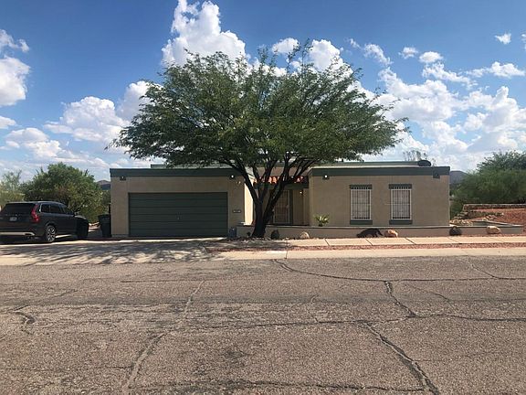 3rd image of 2801 W Highcliff Dr