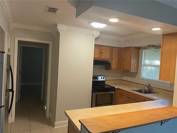 3rd image of 1309 Westlawn Dr