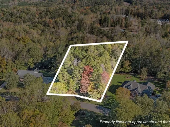 0 Deer Trace Ln Lot 12, Pilot Mountain, NC 27041