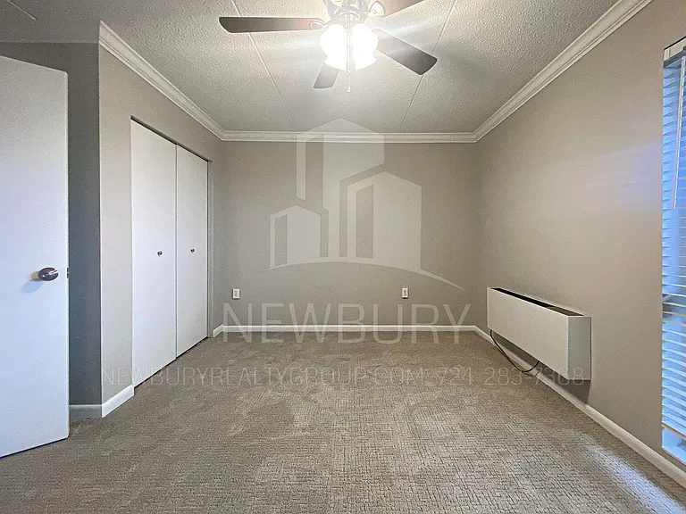 530 N Main Street - The Townhouse. — Photo 95