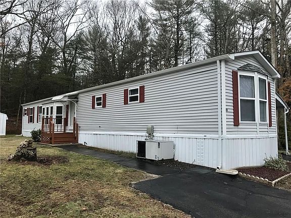 3rd image of 89 Sherwood Valley Ln