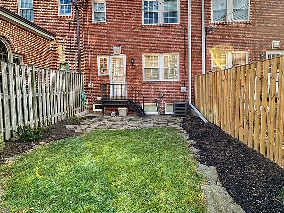 Backyard facing toward the townhouse