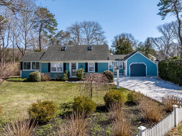 429 Pine Street, Centerville, MA 02632