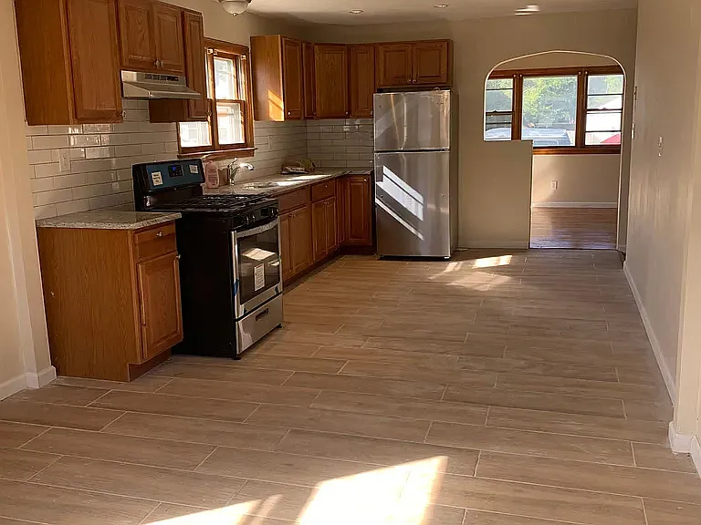 388 Durand Ave — Photo 12