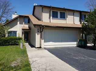 558 Lyon Dr, Buffalo Grove, IL