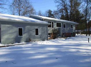 2526 E Whippoorwill Holw, Midland, MI 48642