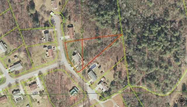 2nd image of 159 Wildwood Shady Ln