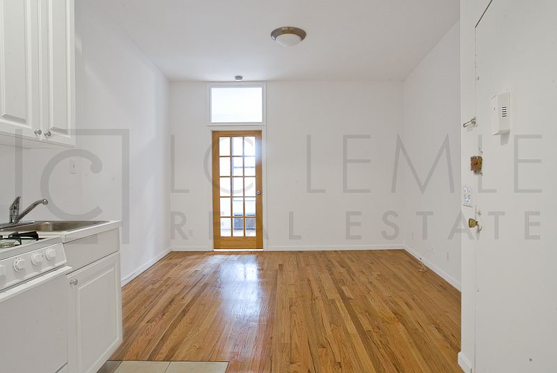 2nd image of 216 E 83rd St APT 3B