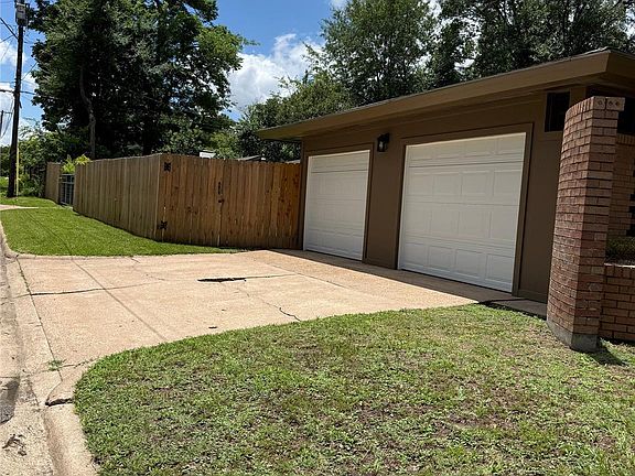 5th image of 905 Persimmon Ave