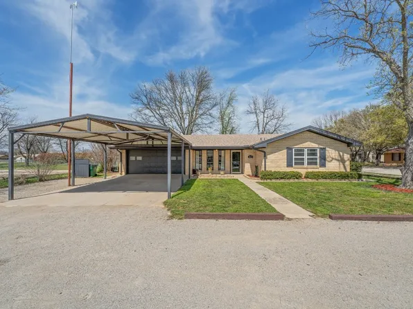 1008 Terrace Dr, Bangs, TX 76823