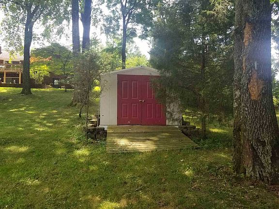 5th image of 1115 Carlisle Dr