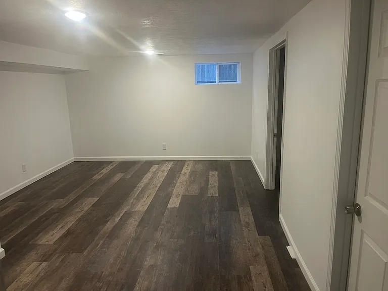 5140 Pinkney St — Photo 20