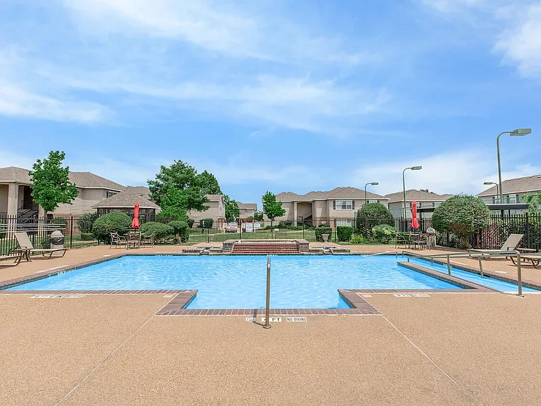 Amelia Parc Sr II — Photo 16