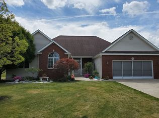 5 Jonden Trl, Orchard Park, NY 14127