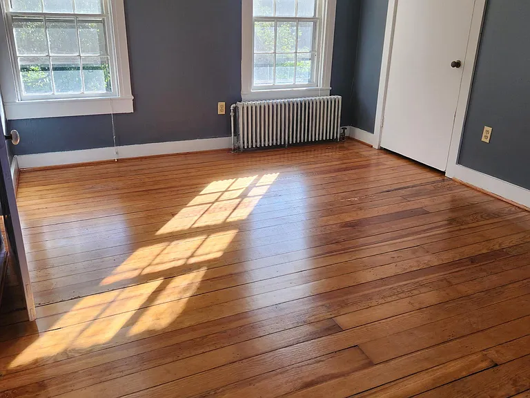 1520 Ridout Ln — Photo 16
