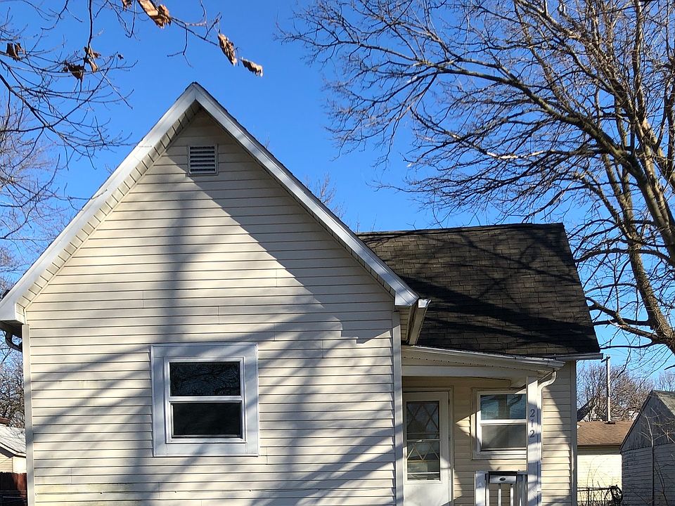 1st image of 212 N Lott Blvd