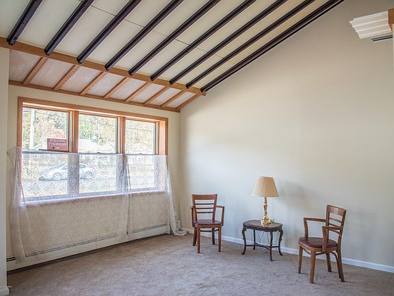 3rd image of 504 Parkside Ave