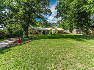 1611 W Heron St, Denison, TX 75020