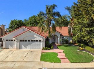 1463 S Oak Ave, Clovis, CA 93611