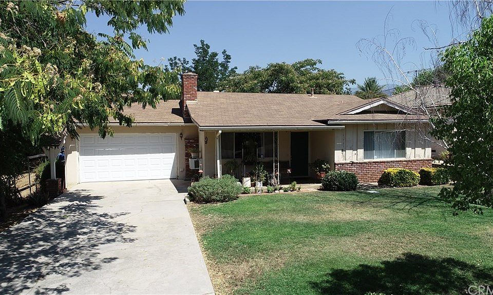 1st image of 34822 Cedar Ave