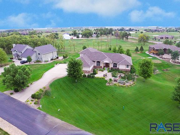 2nd image of 47156 S Clubhouse Rd