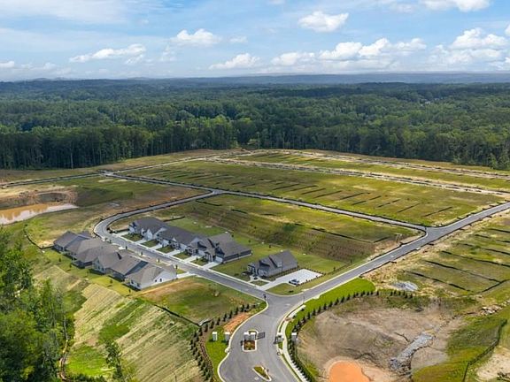 4th image of 92 Lakeview Point