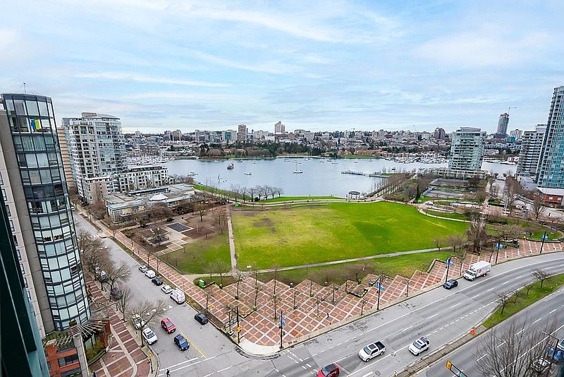 Vancouver Apartment for rent - 2 Bedrooms — photo 17
