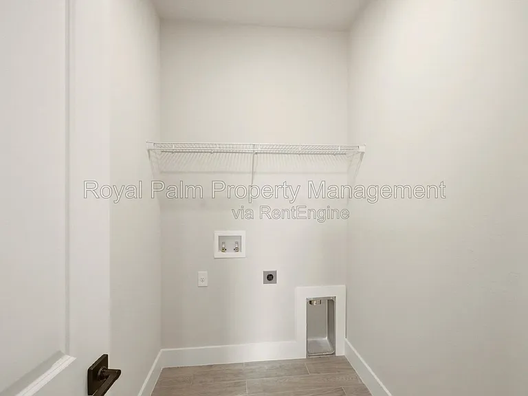 3750 NE 13th Ave — Photo 29