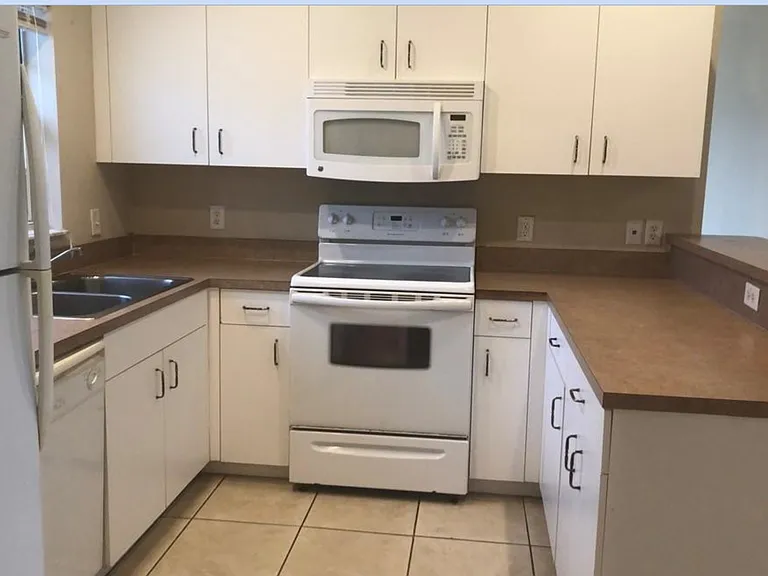 936 Eisenhower Blvd — Photo 5