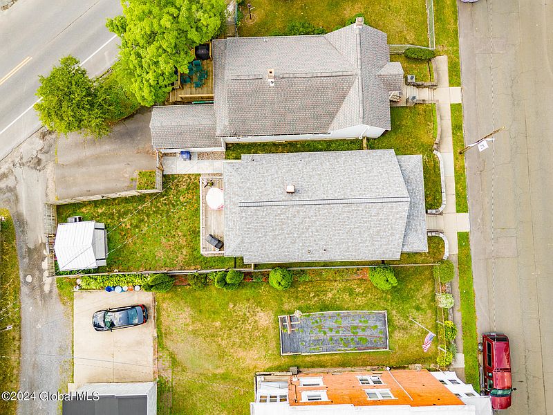 5th image of 1116 7th Avenue