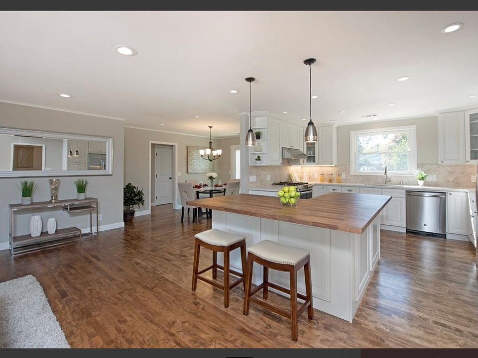 1st image of 607 16th Ave